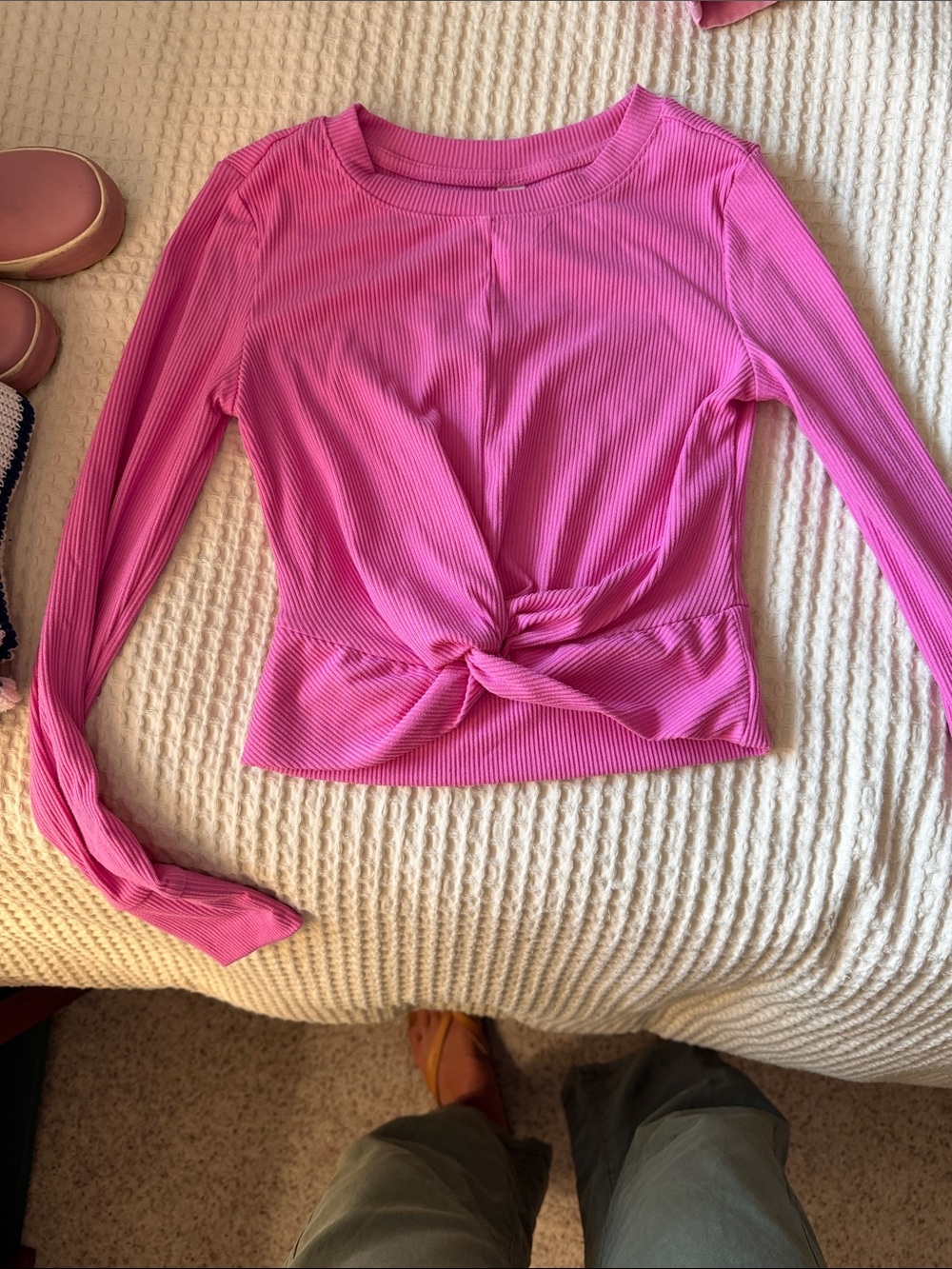 Zella girls size small long sleeve twist front top